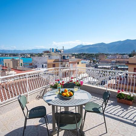 Апартаменты Mondello Sunsea House Экстерьер фото