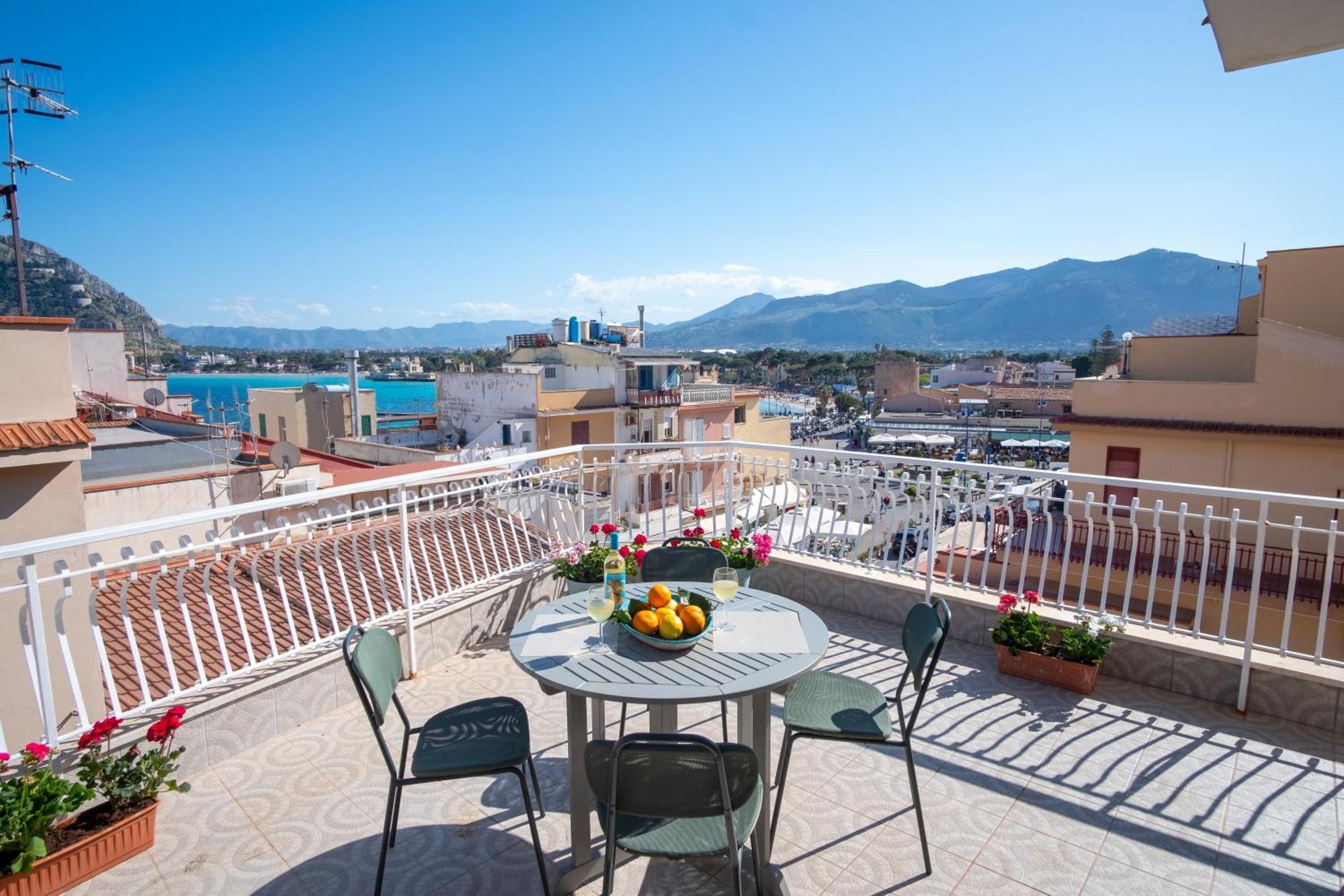 Апартаменты Mondello Sunsea House Экстерьер фото